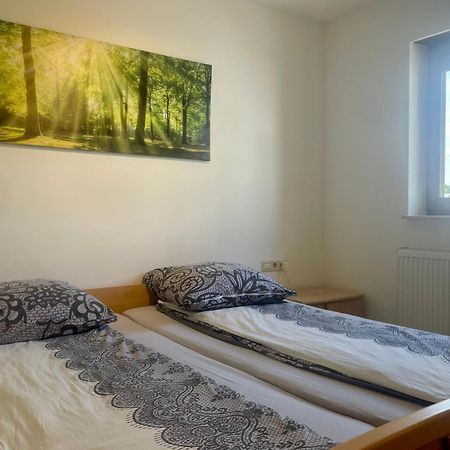 Wunderschoenes Apartment In Der Goldstadt Pforzheim Luaran gambar