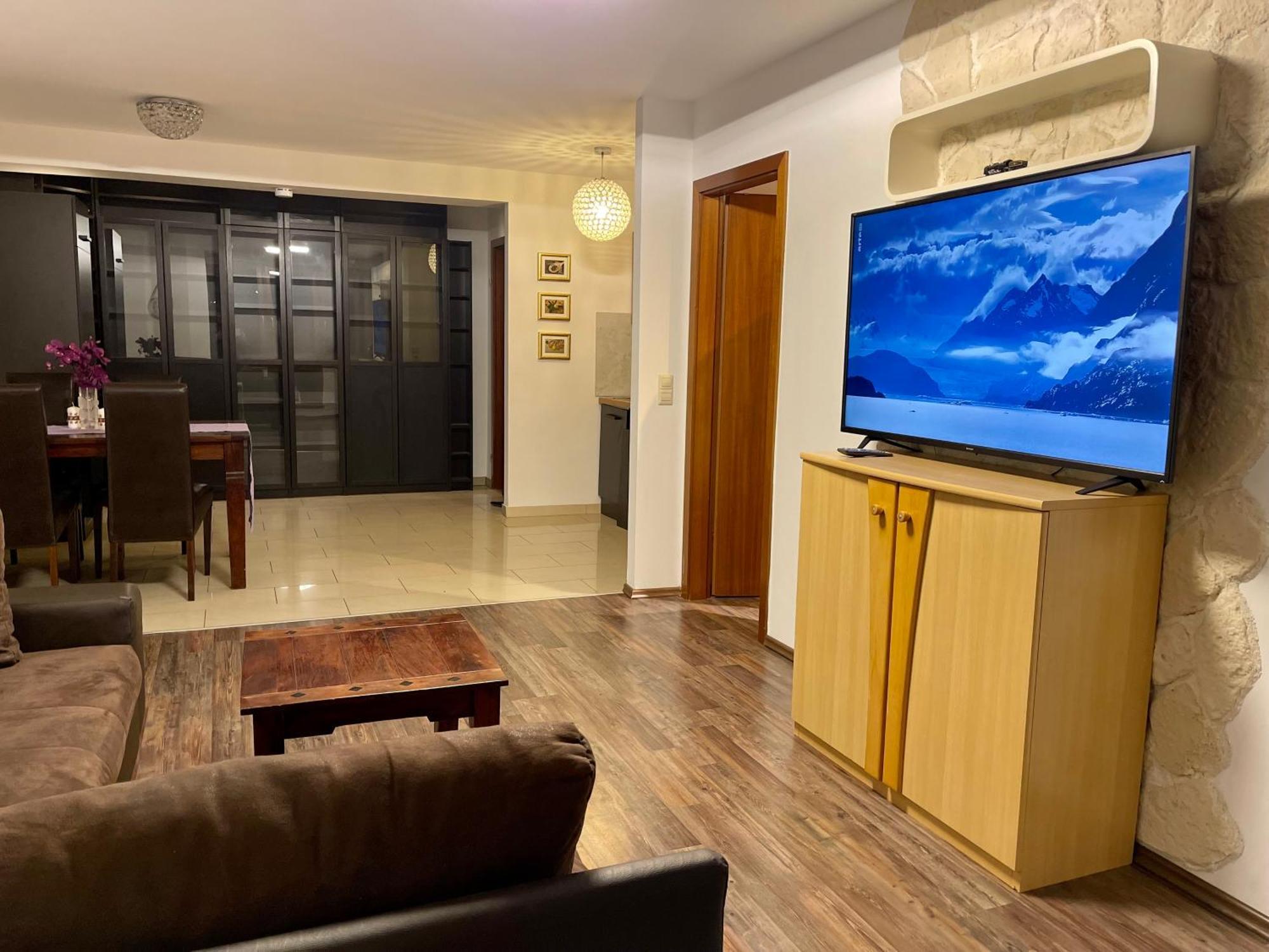 Wunderschoenes Apartment In Der Goldstadt Pforzheim Luaran gambar